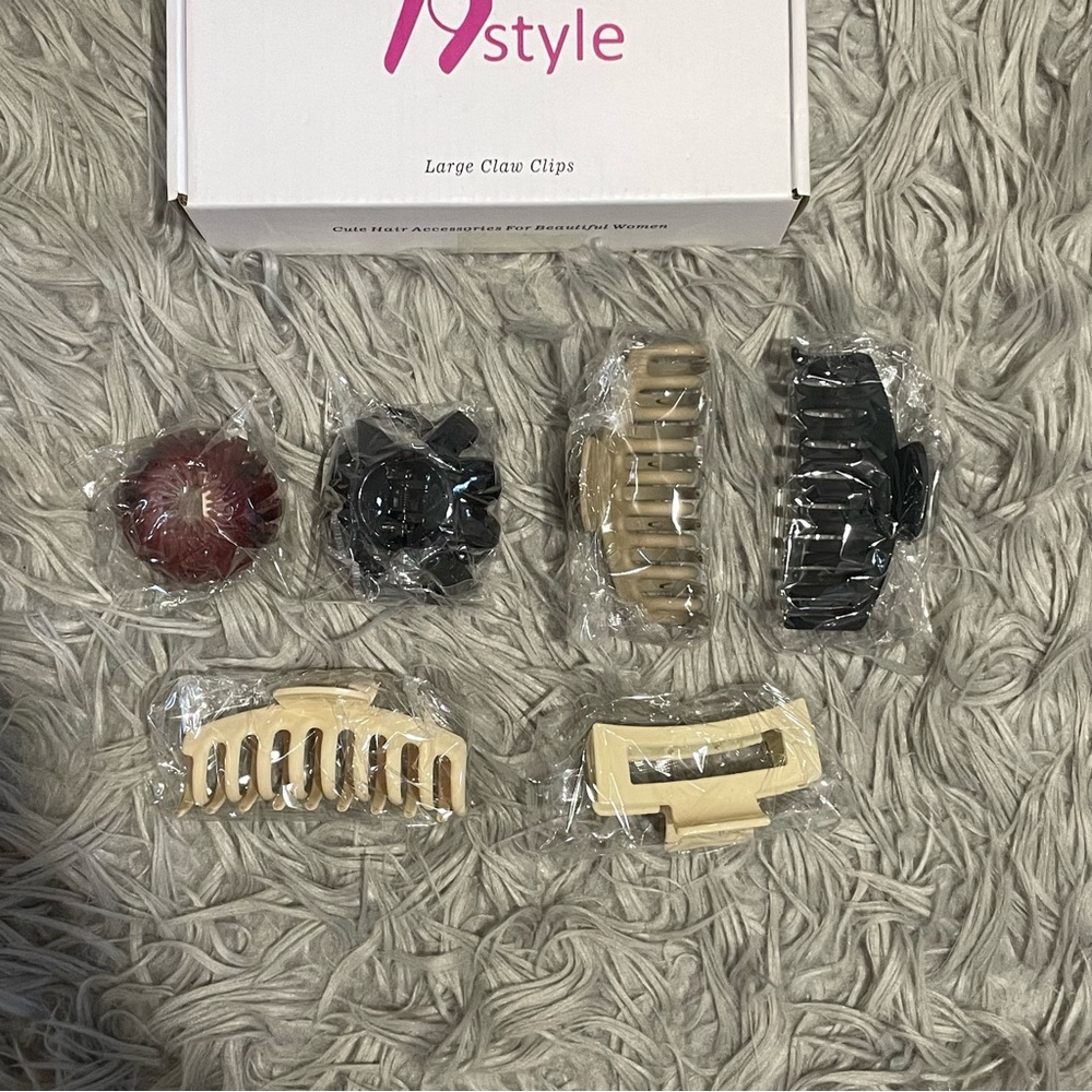 Large Claw Clips - Picture 2 of 5